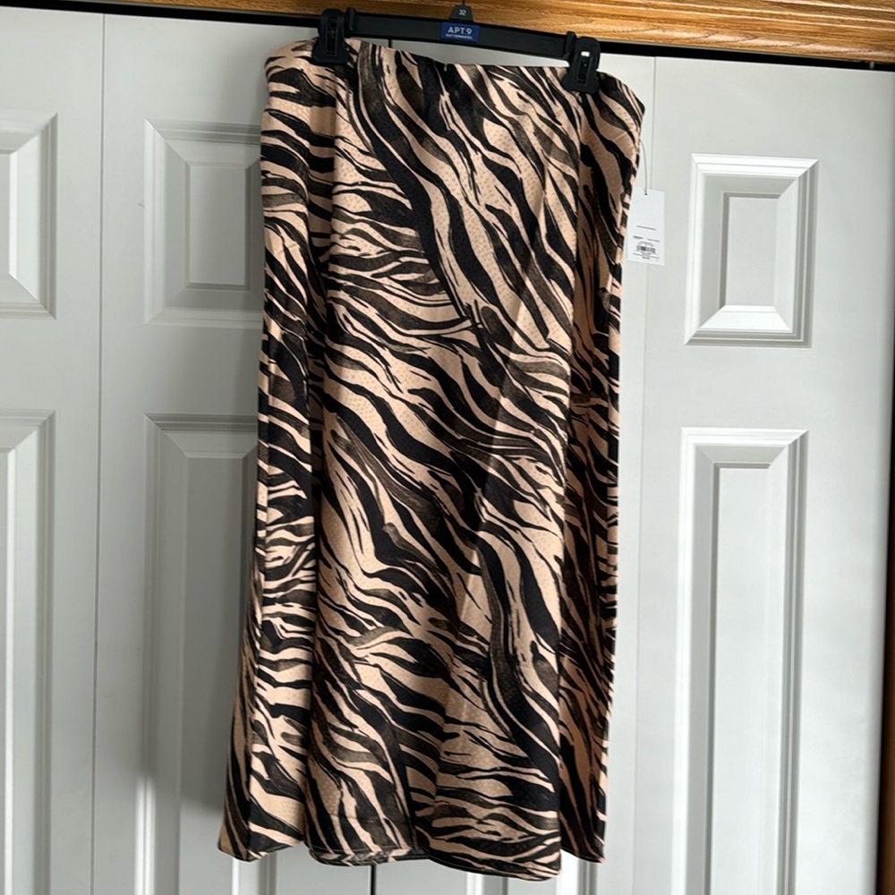 Animal print elastic waist skirt